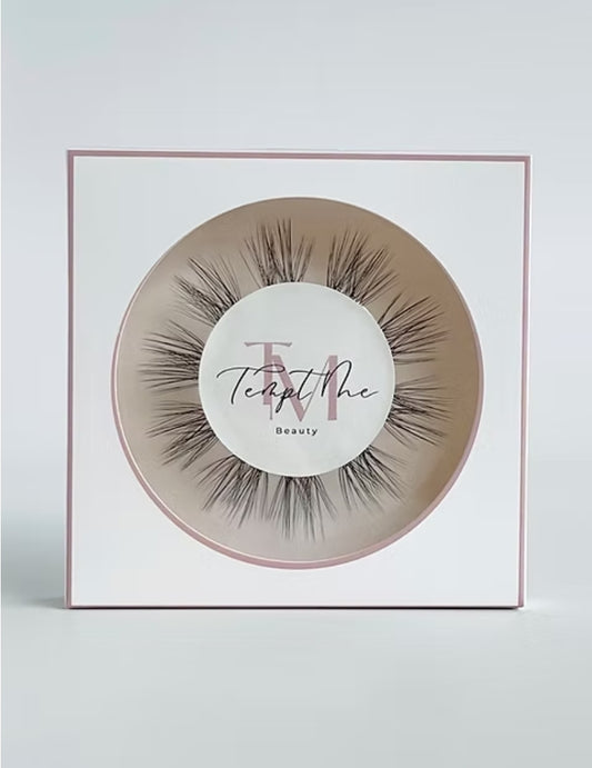 Natural Lash Clusters 16