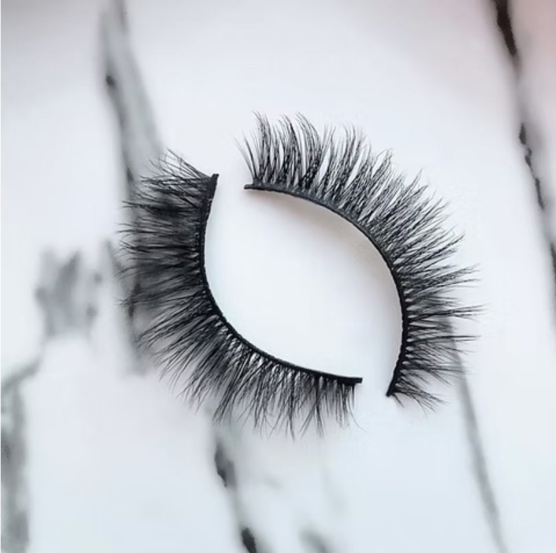 Lovely Lash Strips