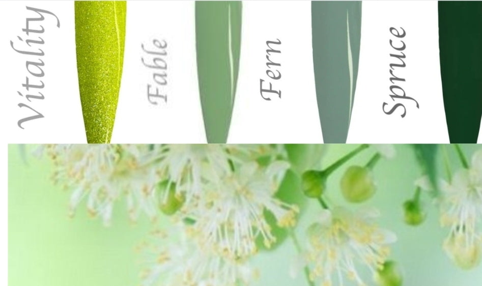 Why choose green for your nails?