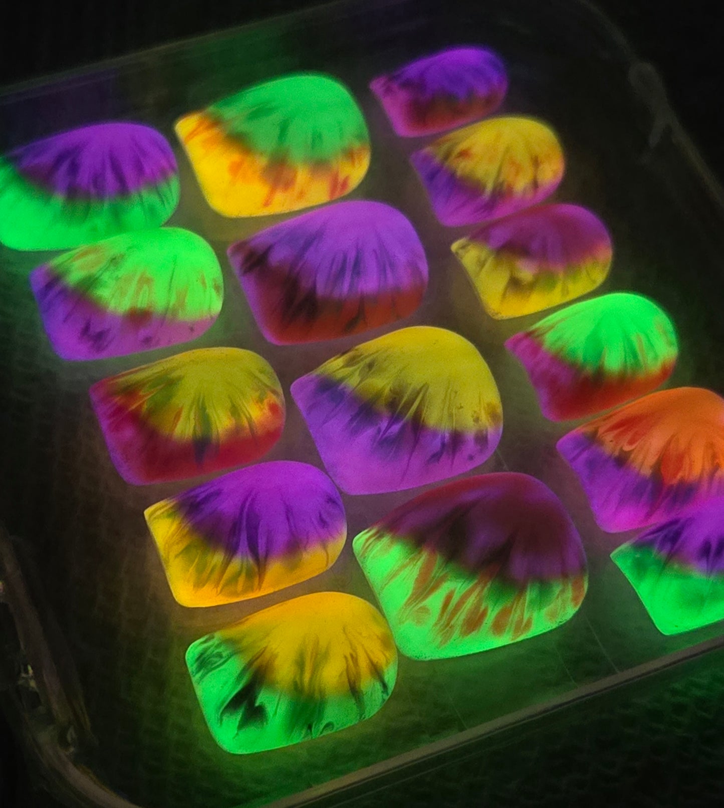 Neon Tie Dye Glow | Press-On Nails
