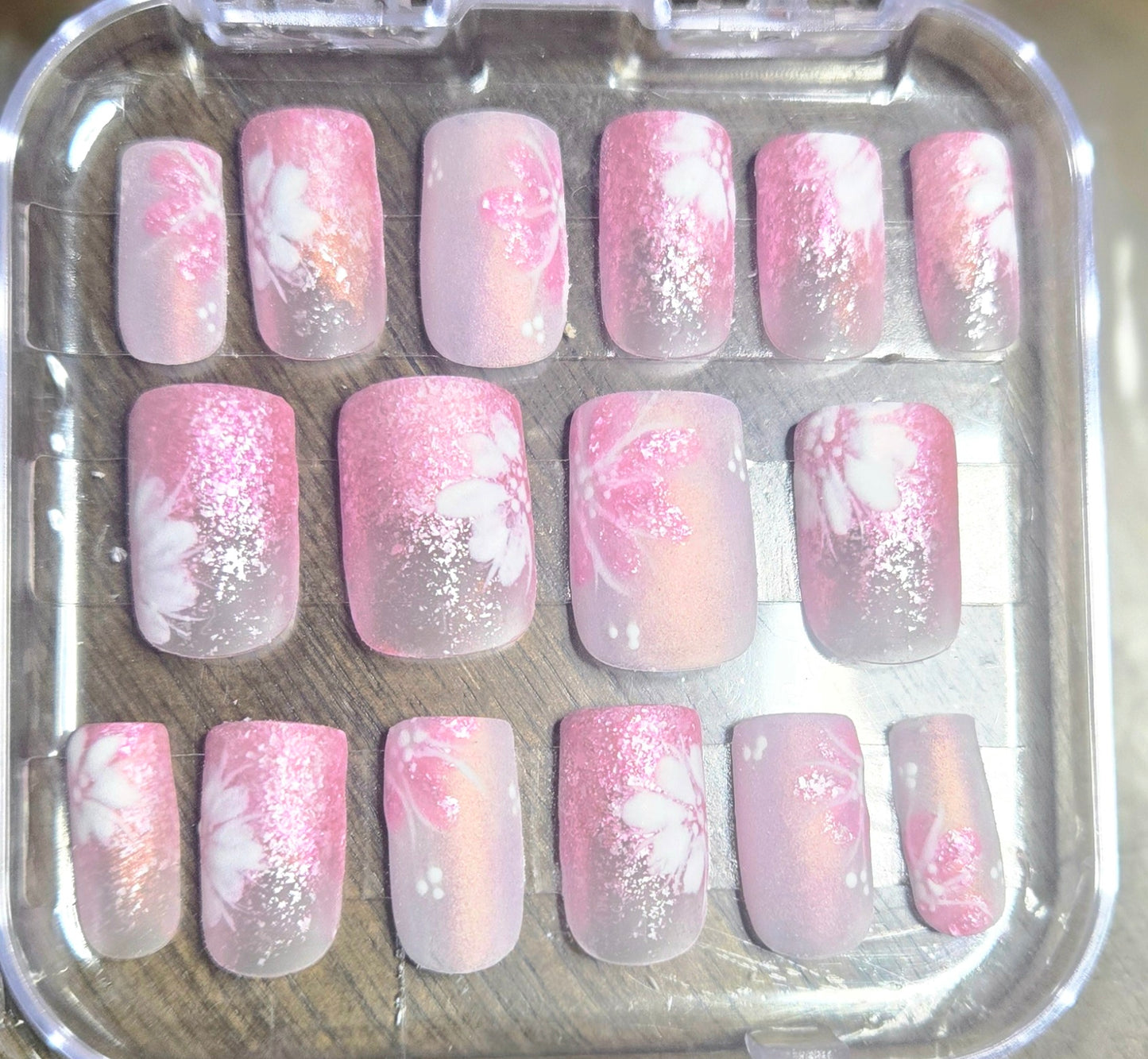 Elegant Pink Ombre Floral | Press-On Nails