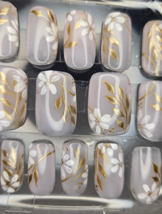 Elegant Floral | Press-On Nails